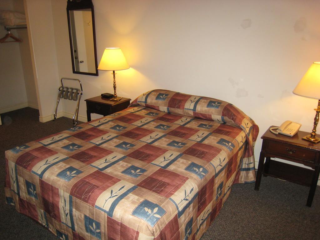 Downtowner Motor Inn Creston Quarto foto