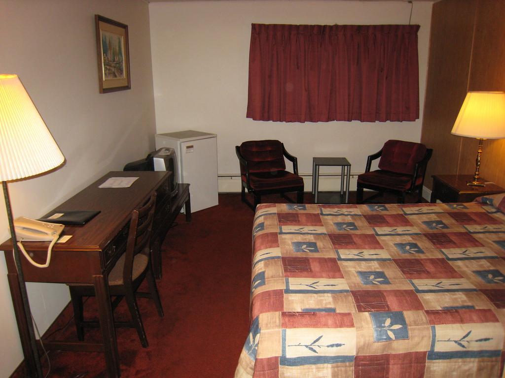 Downtowner Motor Inn Creston Quarto foto