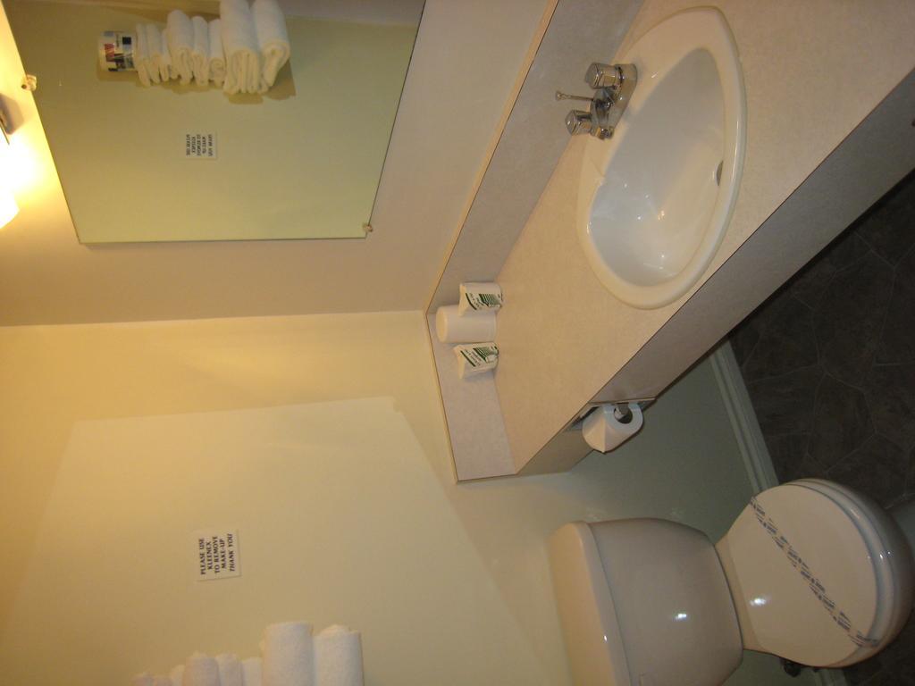 Downtowner Motor Inn Creston Quarto foto