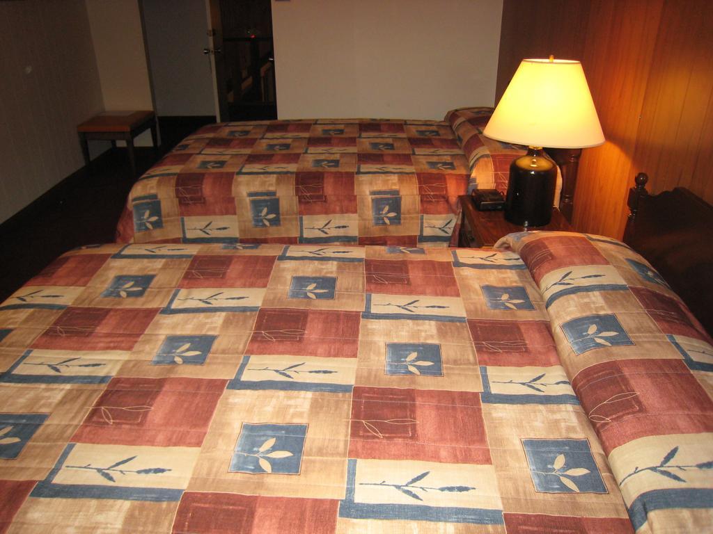 Downtowner Motor Inn Creston Quarto foto