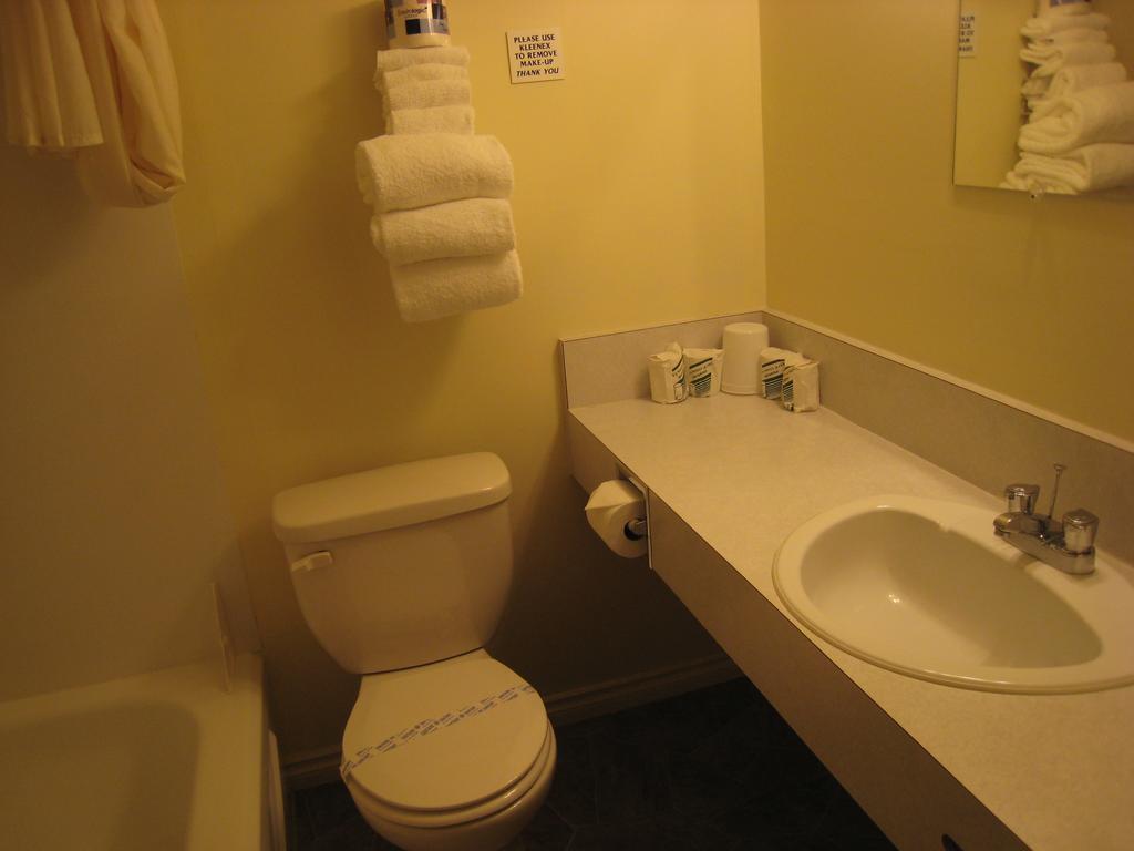 Downtowner Motor Inn Creston Quarto foto